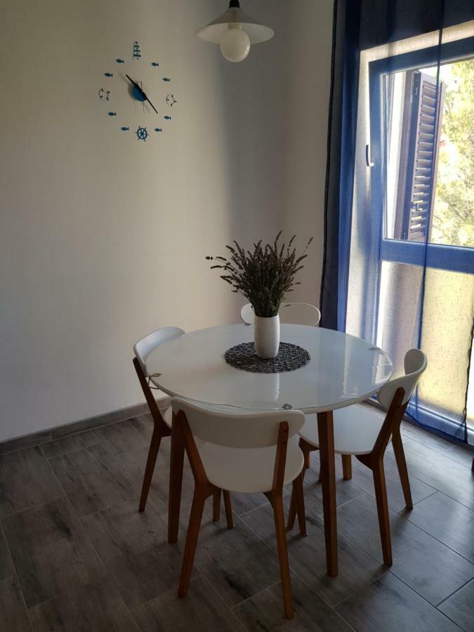 Apartment Doris 科斯特雷纳 外观 照片